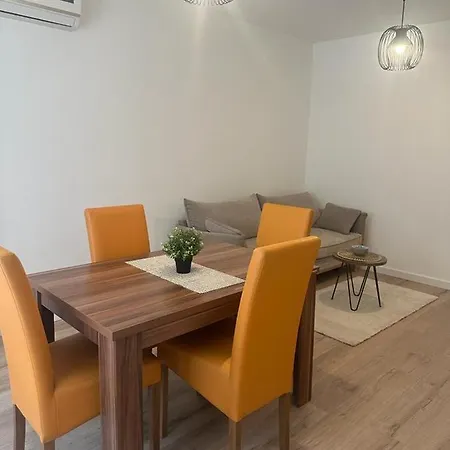 Lili アパート *